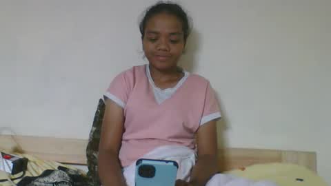 fetranialdy online show from May 10, 4:23 pm