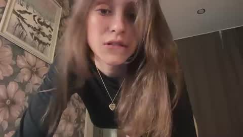 Lisa online show from June 25, 3:38 pm