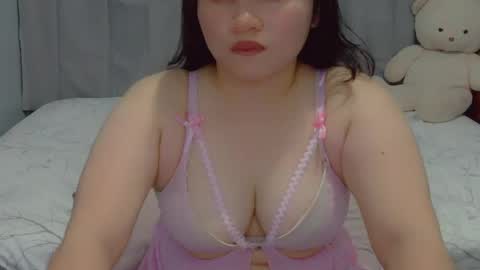 fhwilloughbyxx online show from April 17, 9:45 am