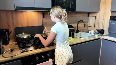 Eva online show from June 23, 9:40 am