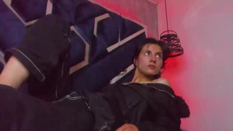   online show from March 1, 5:49 pm