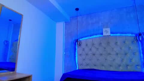   online show from September 15, 12:05 pm