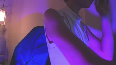   online show from March 10, 12:10 pm