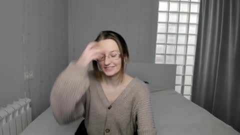 Mary online show from February 5, 8:21 am