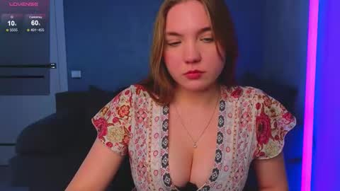 Snapshot of fififlower chatting on March 4, 4:24 pm Rebecca online show from March 4, 4:24 pm