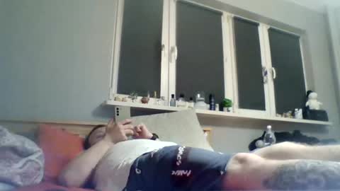 filipek757 online show from June 15, 8:44 pm