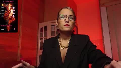 Lady online show from December 14, 1:16 pm