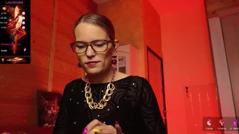 Lady online show from January 14, 5:40 pm