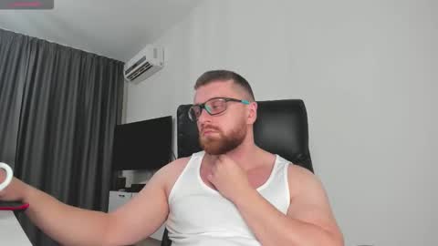 FindomGuyXXX online show from January 17, 4:33 pm