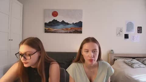 findweyout online show from April 26, 1:20 pm