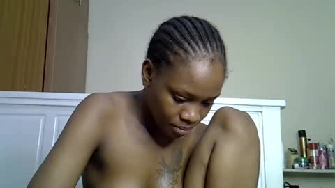 Snapshot of fine_queen12 chatting on January 15, 11:21 am fine_queen12 online show from January 15, 11:21 am