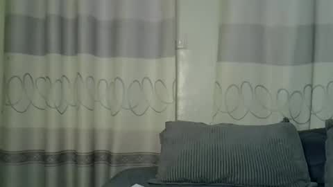 Snapshot of fine_queen12 chatting on January 28, 10:02 am fine_queen12 online show from January 28, 10:02 am