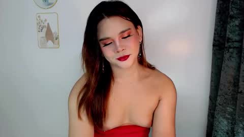 Snapshot of finest_jasminex chatting on February 16, 10:17 pm Jasmine online show from February 16, 10:17 pm