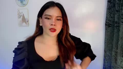 Snapshot of finest_jasminex chatting on February 19, 11:17 am Jasmine online show from February 19, 11:17 am