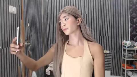 fiona908995 online show from April 9, 11:04 am