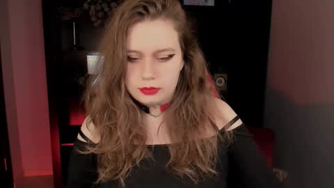 fiora online show from February 7, 6:00 pm