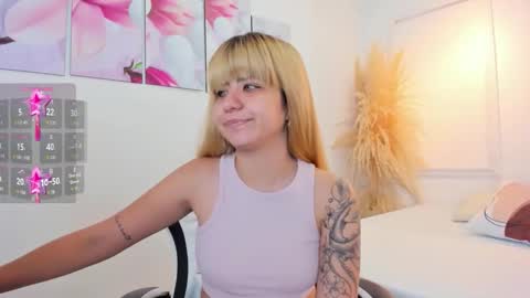 Fio  online show from March 13, 7:53 pm