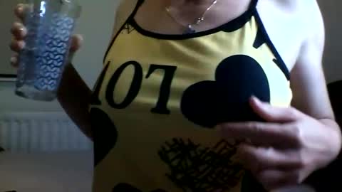 Snapshot of fitbut chatting on May 31, 10:00 pm Fitbut online show from May 31, 10:00 pm