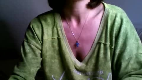 Snapshot of fitbut chatting on June 8, 9:04 pm Fitbut online show from June 8, 9:04 pm