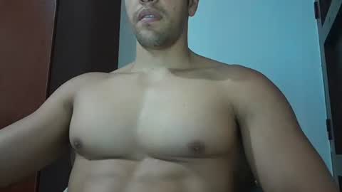 fitchestabs_69 online show from April 12, 6:46 pm