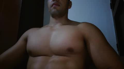 fitchestabs_69 online show from April 23, 8:33 pm