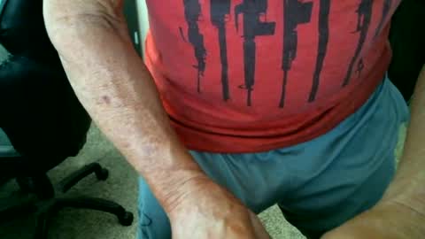 fitguy40 online show from June 28, 7:53 pm