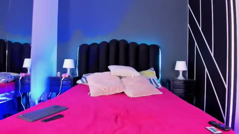 Flakiss online show from February 12, 11:05 am