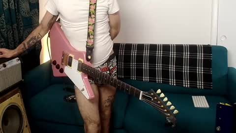 Flannel Dong online show from December 15, 8:18 am