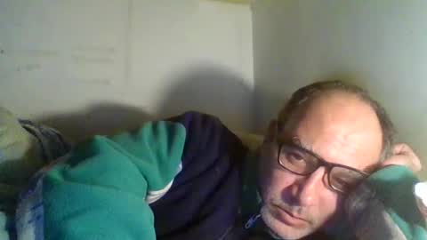 Carlo online show from April 3, 9:13 pm