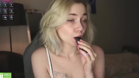 Lisa online show from March 22, 9:51 pm