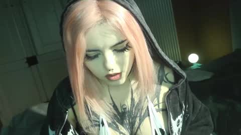 flipthesugar online show from February 21, 6:42 pm