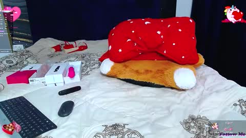 flirtdeea online show from February 17, 2:24 pm