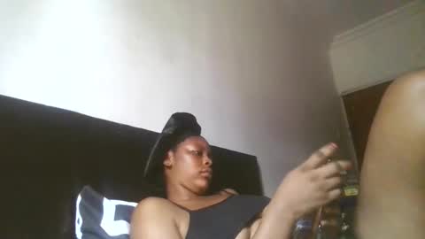 Snapshot of flirty_xbunny chatting on January 12, 11:04 am Beauty online show from January 12, 11:04 am