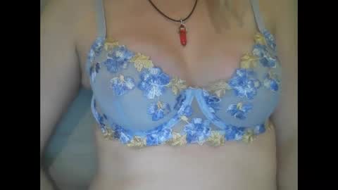 flirtybabe26 online show from April 19, 9:06 pm