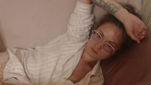 say meow and send tip  online show from June 24, 3:55 pm