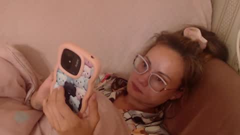 say meow and send tip  online show from July 9, 2:43 pm