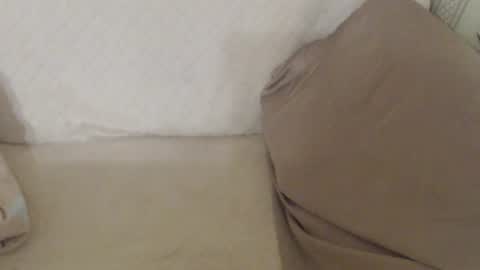 say meow and send tip  online show from July 25, 4:26 pm