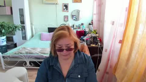 Flowerlower online show from April 17, 10:07 am