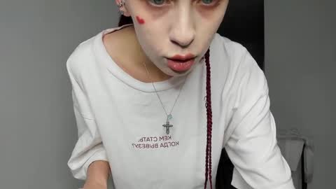 Snapshot of flowerofsin2001 chatting on February 26, 8:44 pm Flower online show from February 26, 8:44 pm