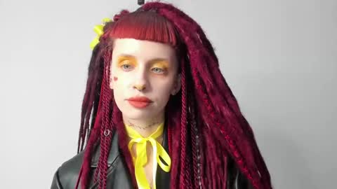 Snapshot of flowerofsin2001 chatting on March 5, 11:38 am Flower online show from March 5, 11:38 am