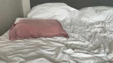 fluffy_bunnyxxx online show from October 13, 6:24 am