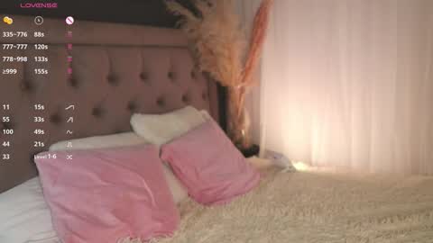 LilLisa online show from March 27, 8:26 am