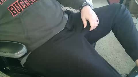 Snapshot of foreplayman22 chatting on February 23, 5:21 pm foreplayman22 online show from February 23, 5:21 pm