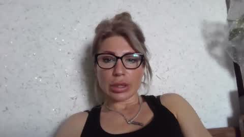 fox_red_lady7 online show from April 3, 11:19 am