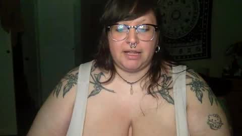 foxdarling96 online show from June 23, 1:14 am