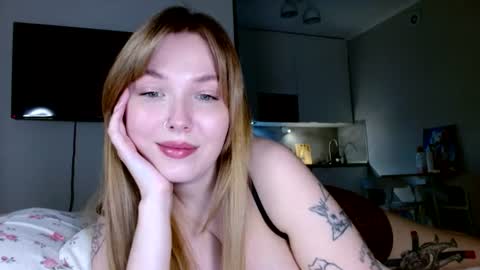 Cindy online show from July 8, 5:28 pm