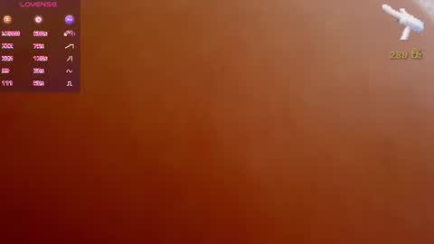 Snapshot of foxxyclarise chatting on June 30, 6:20 pm Clarise online show from June 30, 6:20 pm