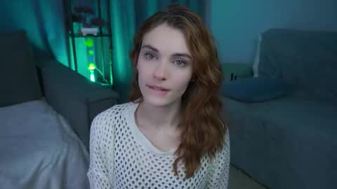 Snapshot of foxy_cute4you chatting on December 5, 7:10 pm Eva online show from December 5, 7:10 pm