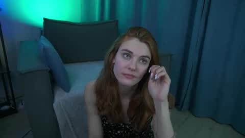 Snapshot of foxy_cute4you chatting on February 8, 8:23 pm Eva online show from February 8, 8:23 pm