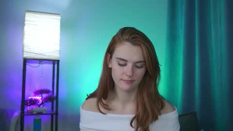 Snapshot of foxy_cute4you chatting on February 21, 10:44 pm Eva online show from February 21, 10:44 pm